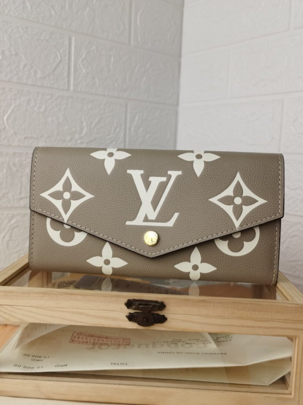 Louis Vuitton Sarah Wallet Giant Monogram Empreinte Leather